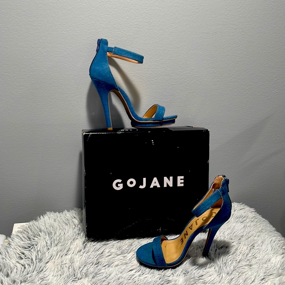 GoJane jean sandals great condition size 5.5